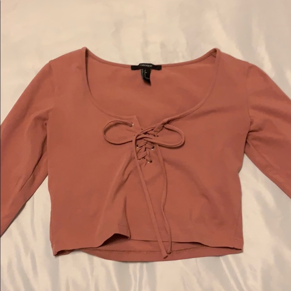 Long sleeve pink crop top!